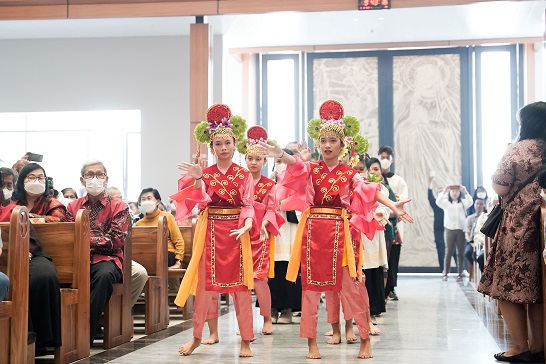 tari persembahan2---